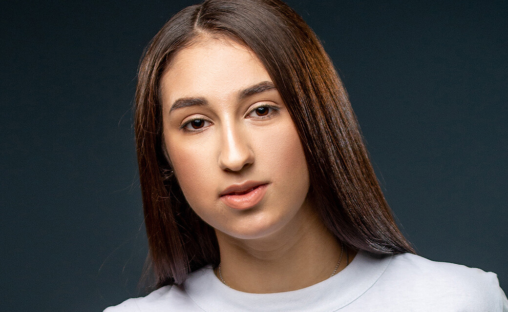 Джулія Т., 15 років